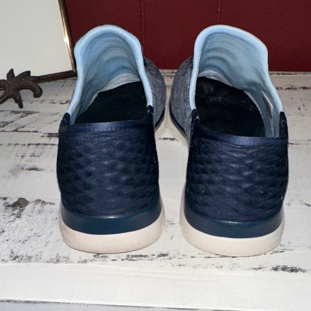 Skechers Women's Slip-Ins Navy Knit Walking Shoes - Picture 5 of 5